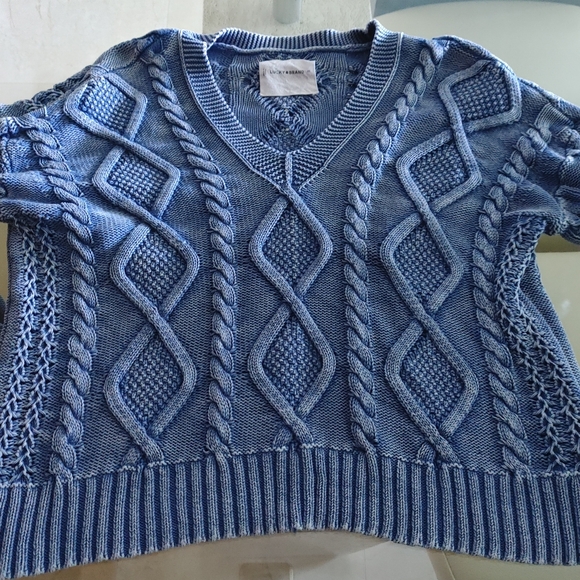 Lucky Brand Cable Stitch V Neck Pullover - Dark Denim Acid Wash - XS - Picture 6 of 9